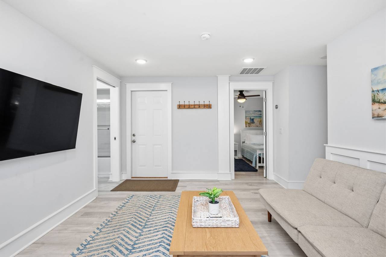 Ground Floor Lounge